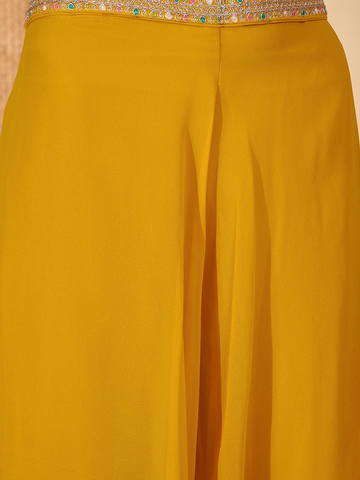 Women's Yellow Solid & Embroidered Georgette Co-Ord Set