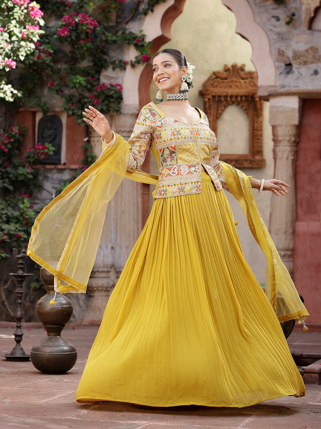 Women's Solid & Embroidered Georgette Lehenga Dupatta with Blouse