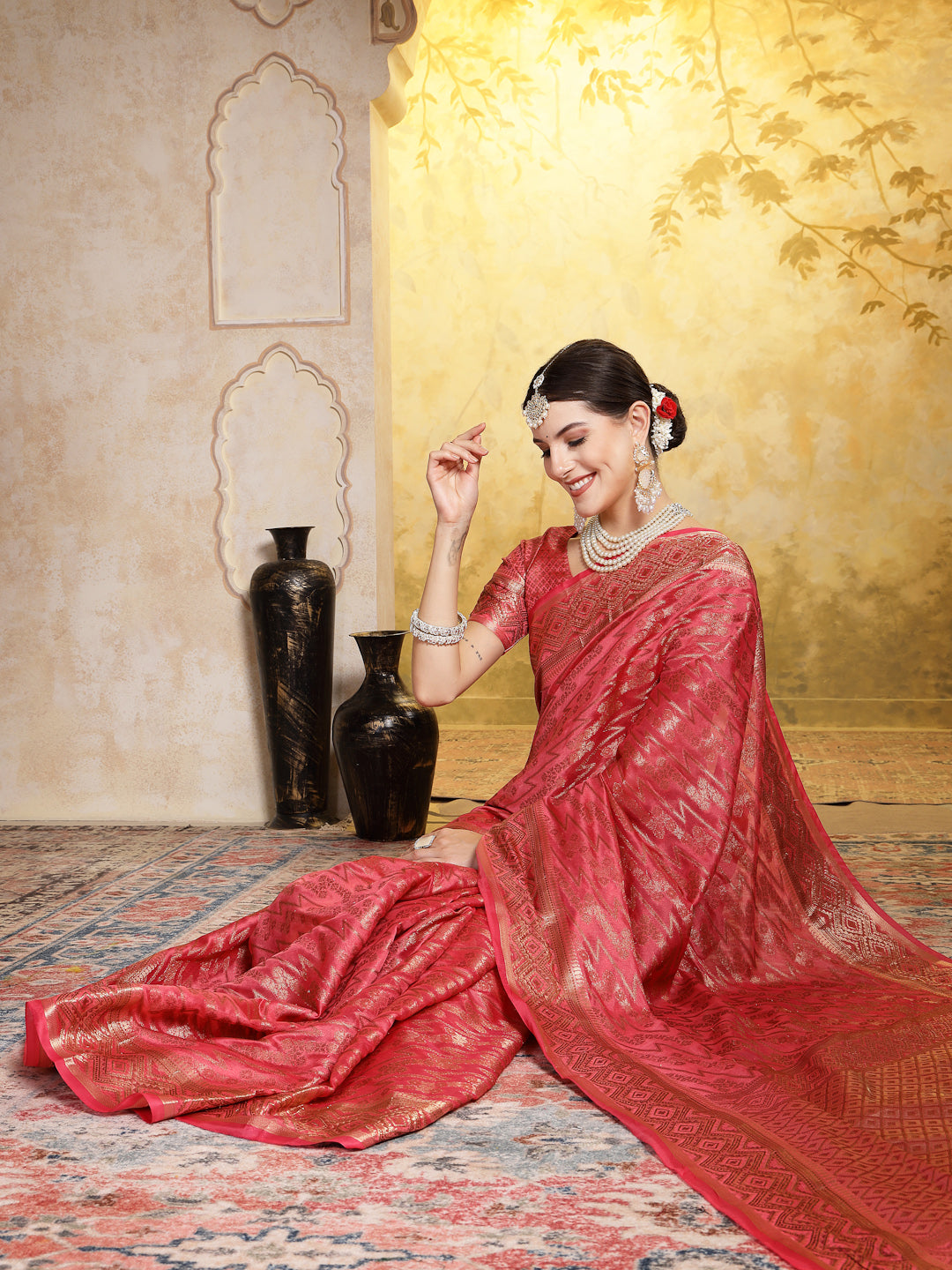 Women's Pink Geometric Print Woven Zari Border Organza Saree