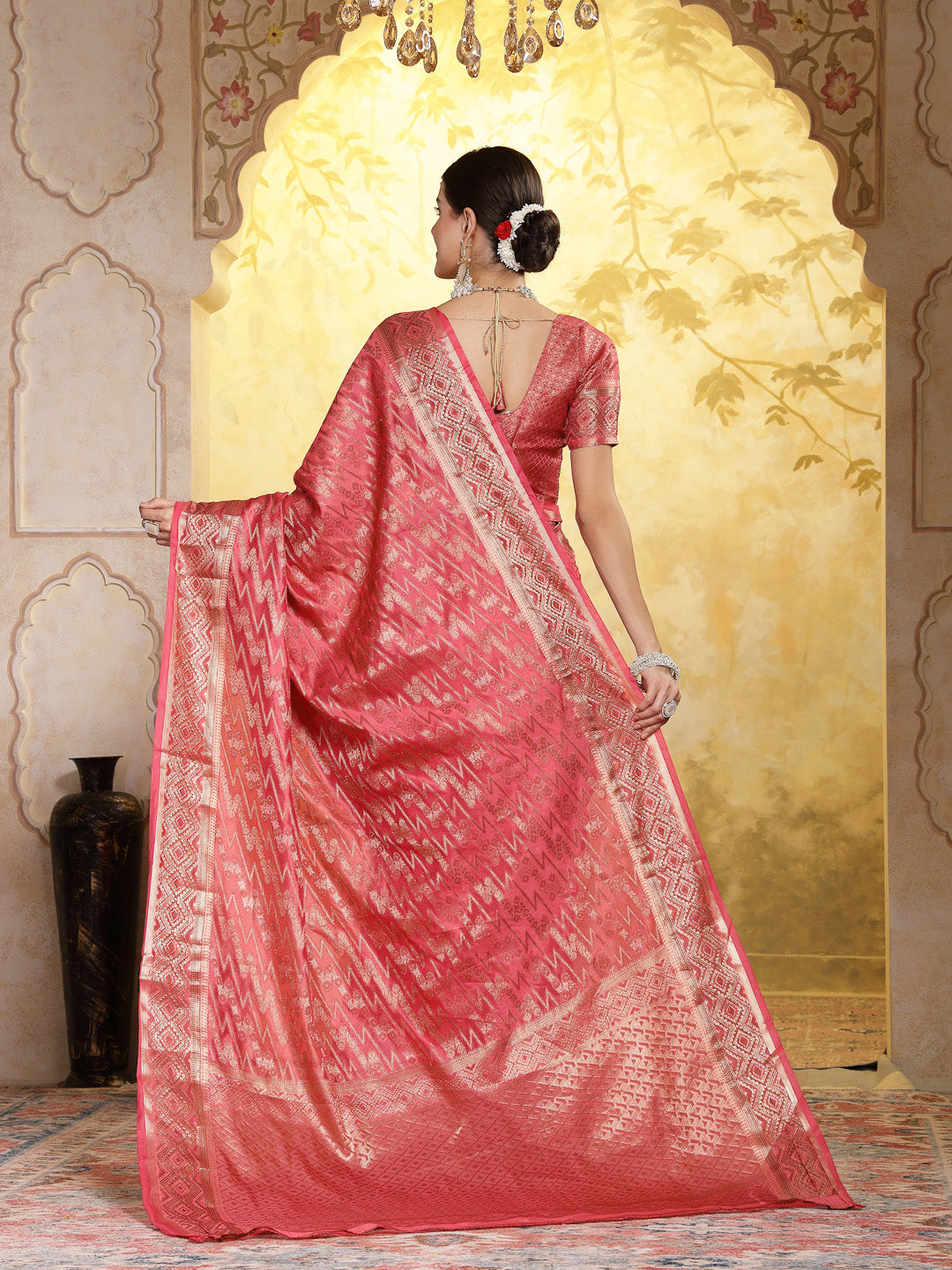 Women's Pink Geometric Print Woven Zari Border Organza Saree