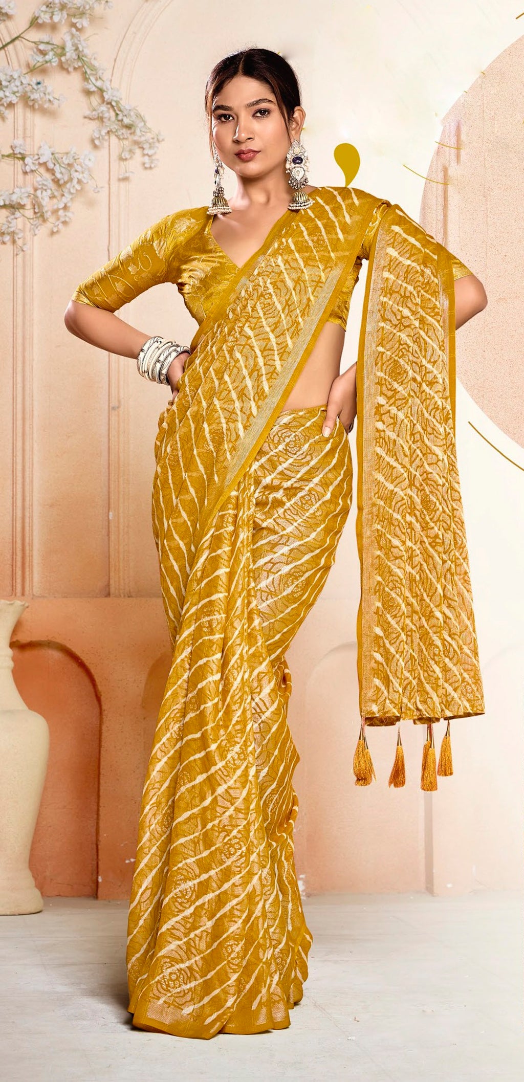Women's Mustard Leheriya Printed Silk Blend Saree With Unstitched Blouse Piece