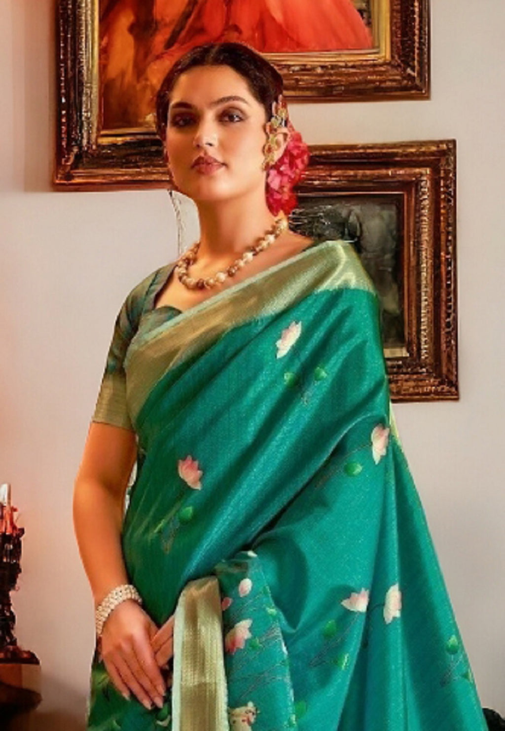 Women's Rama Traditional Floral Printed Manipuri Silk Saree